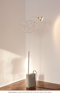 Anna Fasshauer  Lampe 5 (wei), Hhe: 164 cm, 2012/13, Kupfer, Farbe, Zement 